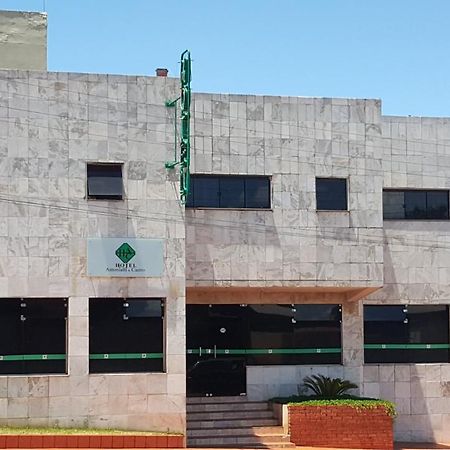Hotel Castro Itumbiara Exteriér fotografie